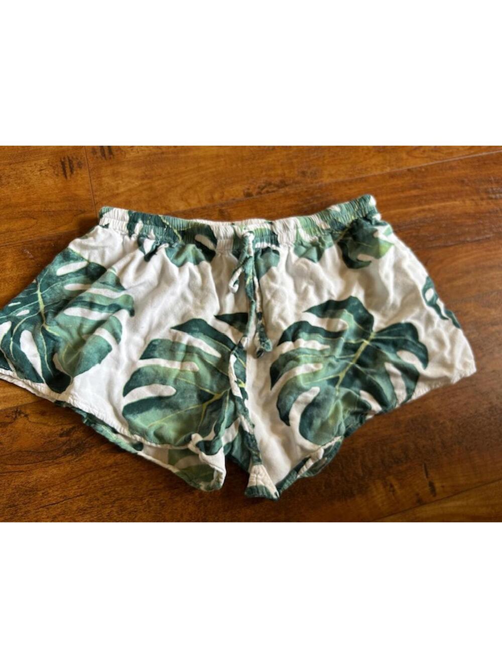 Piyama Women's Small Tropical Leaf Print Lounge Shorts